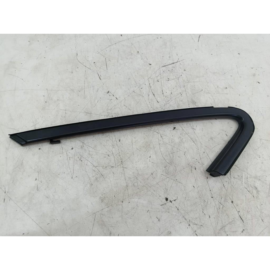 FRISO DA LATERAL DIREITA HONDA FIT 1.4 2004 2005 A 2008