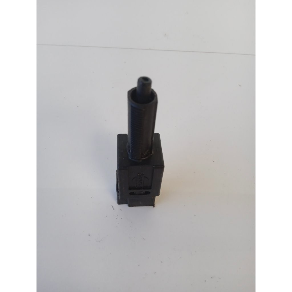 Interruptor Pedal Freio Tiida 1.8 2011 12