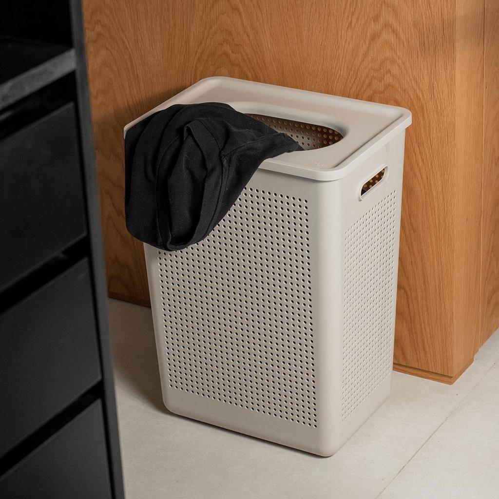 Cesto de Roupas com Tampa Ou 38L Linha Flow · foto 2