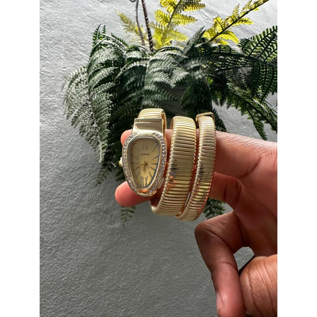 Relógio Feminino Cobra c/ Pedraria em aço inox dourado ou prata estilo blogueira Virgin Dia mães
