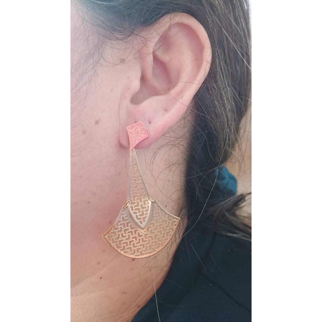 BRINCO GRANDE FOLHEADO OURO 18 K / ROMANEL ANTIALERGICO