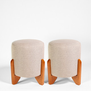 Kit 2 Puff Linna Redondo Decorativo Sala Quarto Tecido em Linho Pés Madeira Maciça em Oferta na Shopee
