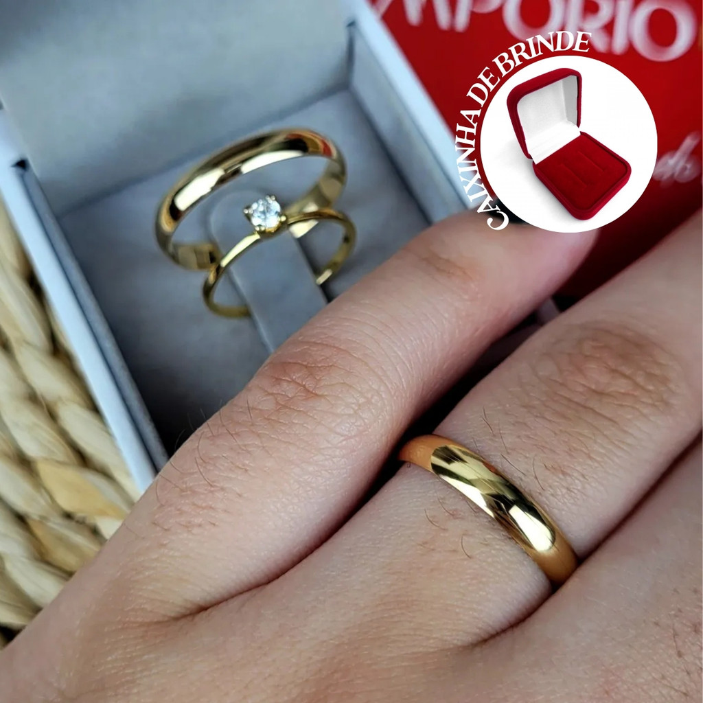 Par de Aliança Banhada a Ouro 24K Tradicional Abaulada 4mm Noivado Casamento + Solitário + Caixinha - 3 Anos Garanti