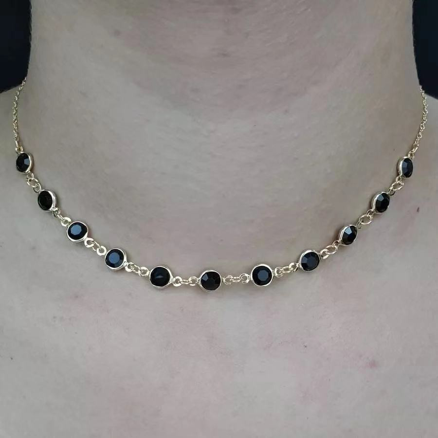 COLAR CHOKER COM PEDRAS PRETAS FOLHEADA A OURO 18K Banhado A Ouro /  Banho Triplo Italiano