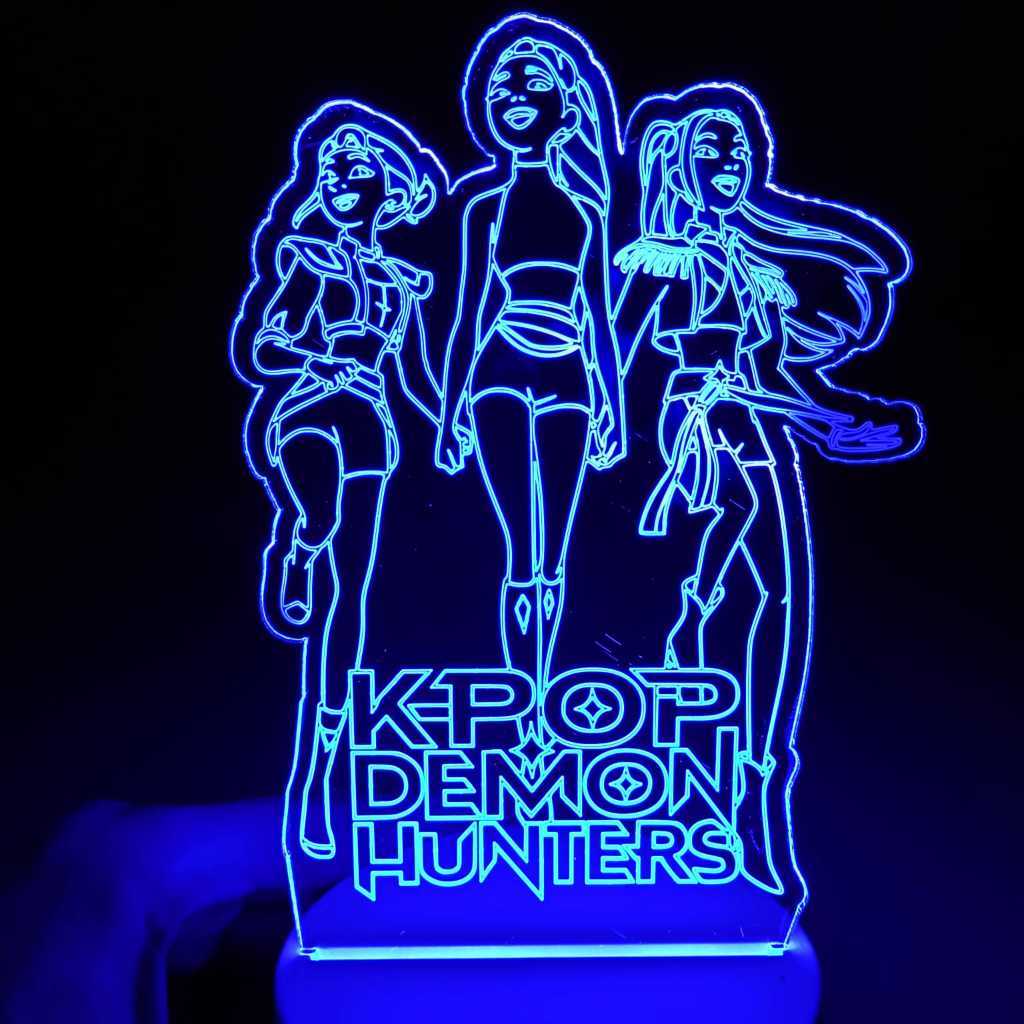 Luminária KPOP Demon Hunters As guerreiras do k-pop ac0224 em Oferta na Shopee