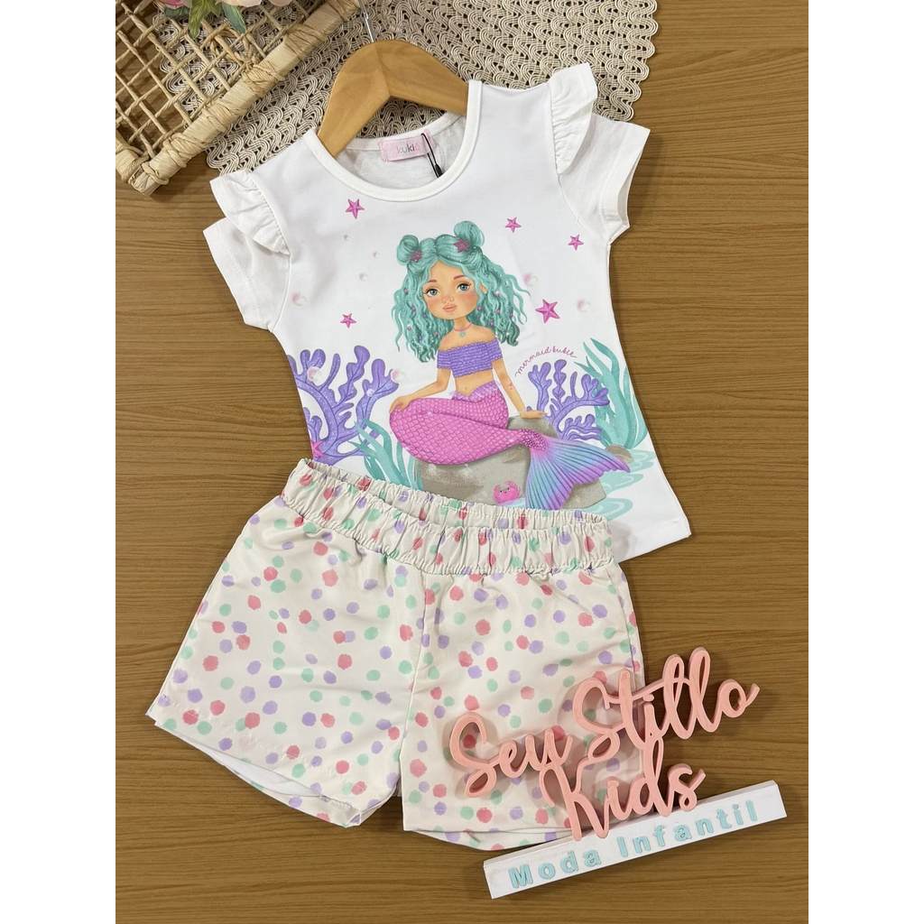 Conjunto Infantil Kukiê com Shorts Off White e Blusa Sereia Fundo do Mar