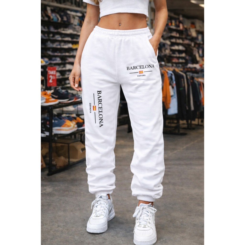 CALÇA MOLETOM FEMININA FLANELADA BARCELONA COM BOLSOS LATERAIS CORDÃO AJUSTE CAIMENTO PERFEITO CASUAL LANÇAMENTO