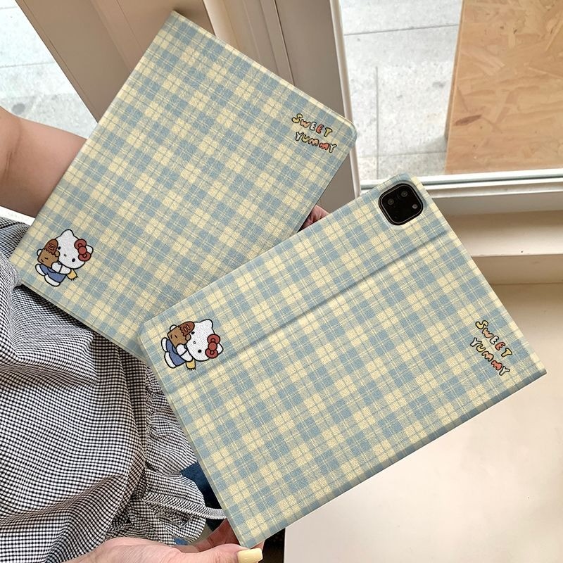 Capa Capinha Hello Kitty de oncinha para Tablet Samsung Galaxy Tab S6 Lite  A9PLUS S9 S10 FE PLUS+ CASE Slot para Caneta