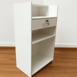 Mesa Balcão De Atendimento Pequena Compacta Para Salão De Beleza Esmalteria Loja De Roupa Com Nichos