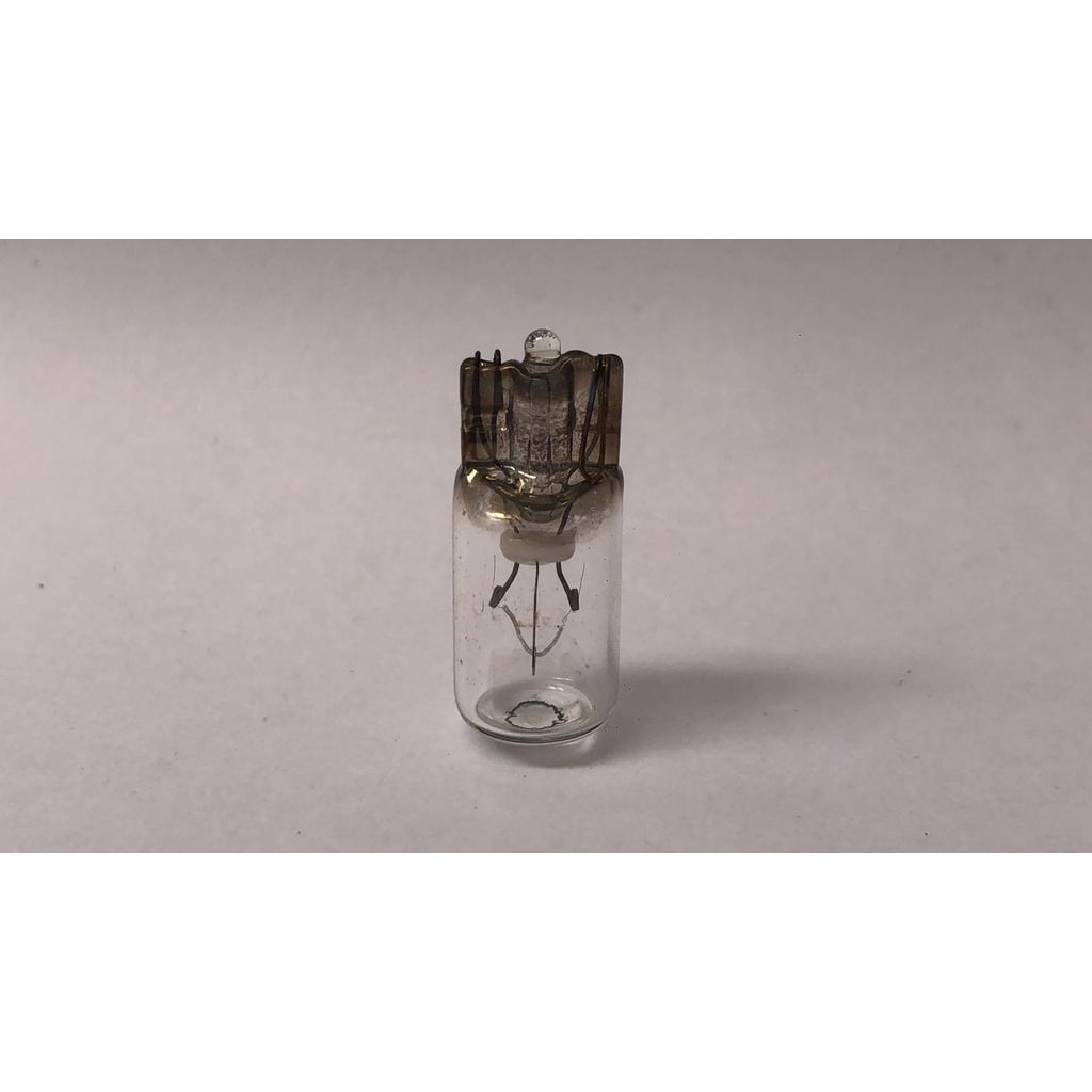 LAMPADA PINGAO 12V 5W SERVE DIVERSOS VEICS E UTILIDADES