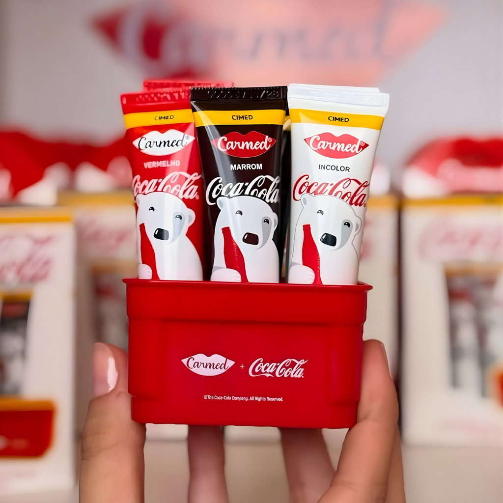 Kit Carmed Edição Limitada Coca-Cola Urso Polar + Kit Coca cola Vermelho, Incolor e Marrom