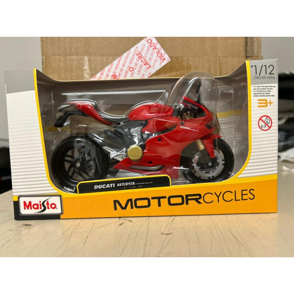 Miniatura Moto Superbike Ducati 1199 Panigale 2012 Vermelha 1/12  Maisto Motorcyes