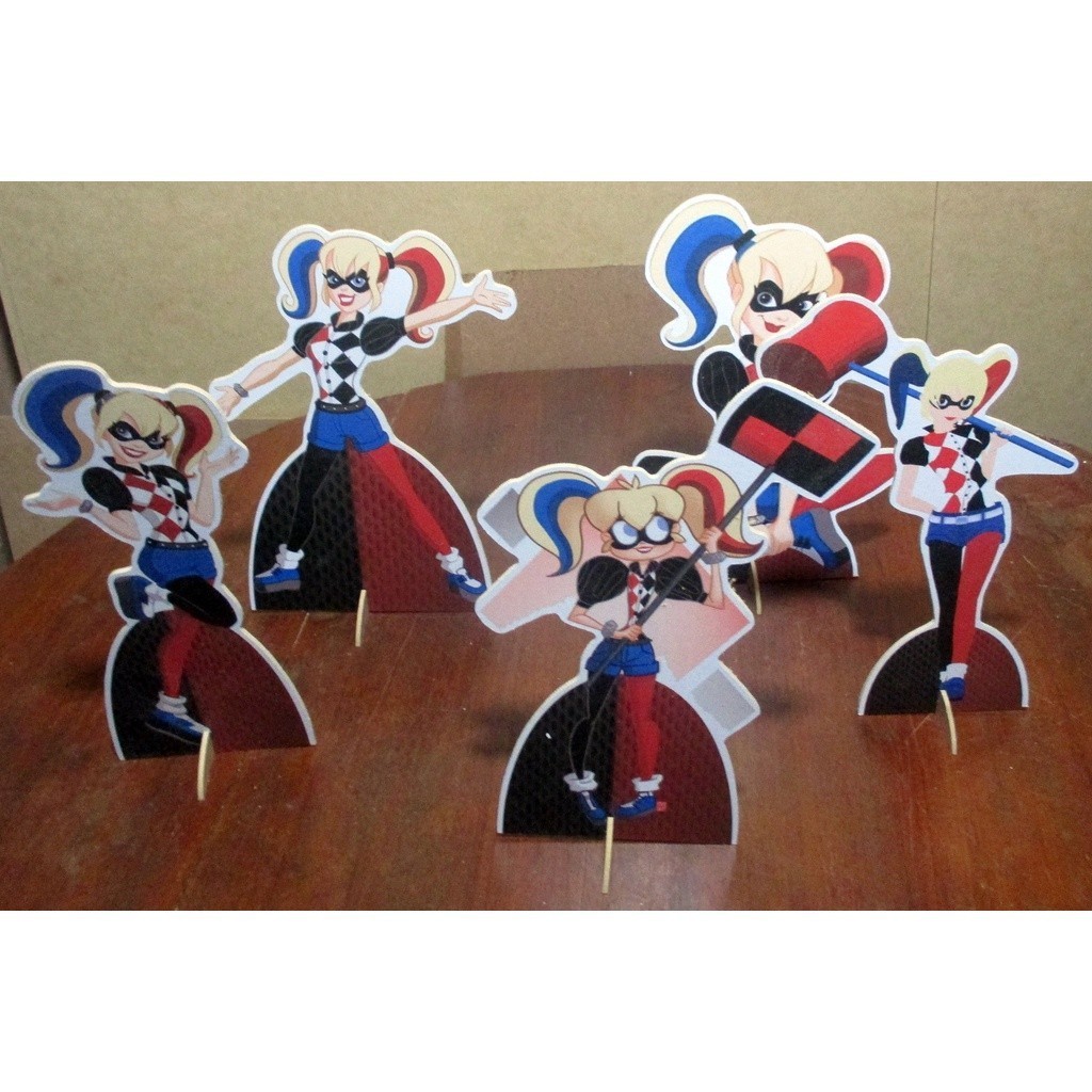 Kit 5 Display de Festa Arlequina Super Hero Gir de 15 a 18 cm decoração centro de mesa totem em MDF