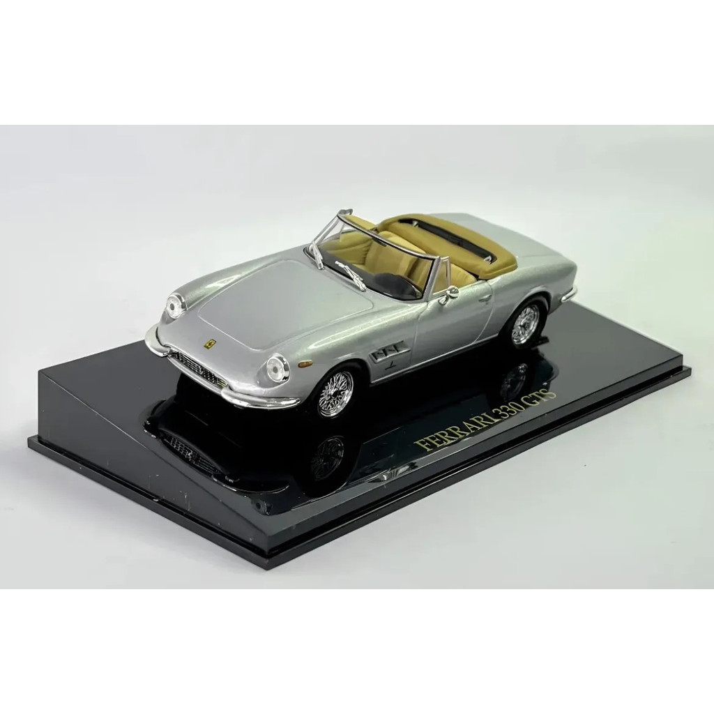 Miniatura Ferrari 330 Gts 1:43 Ixo Prateado