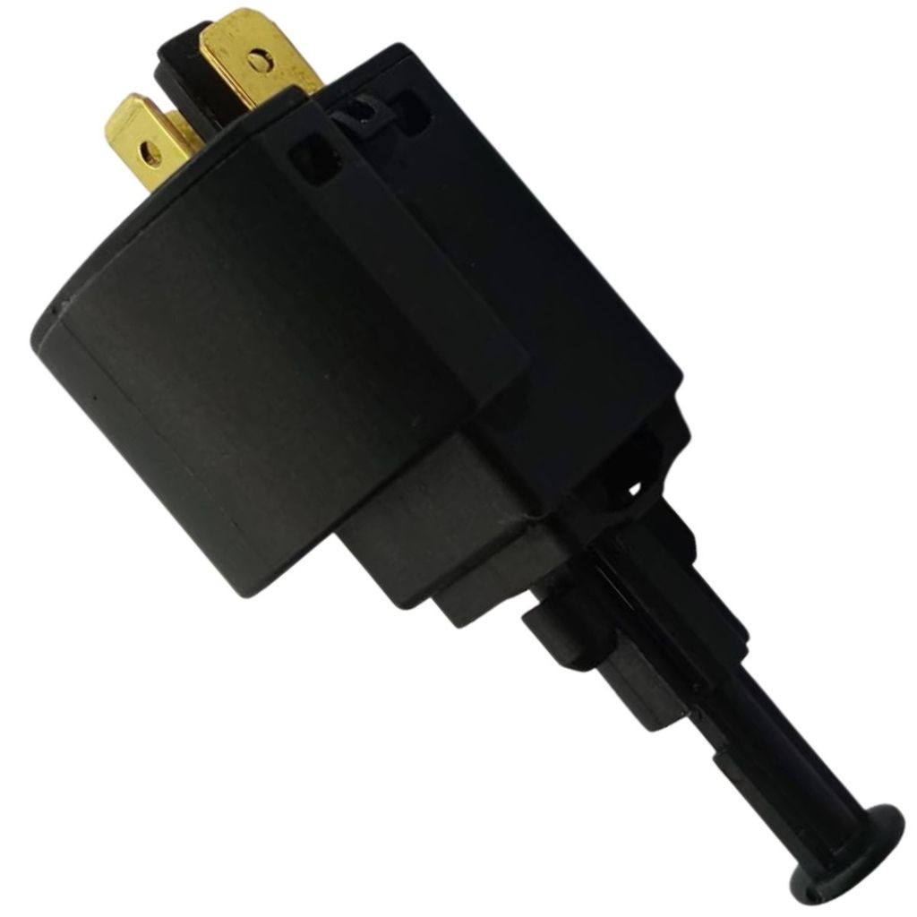 Interruptor De Luz De Freio - Celta 2009 A 2016 / Corsa 2009 A 2012 / Montana 2011 A 2015 / Prisma 2009 A 2012 -  323