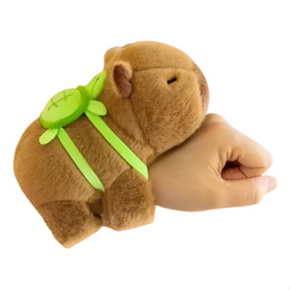 Capivara De Braço Brinquedo Pulseira Pelúcia Filó C/ Mochila Marrom em Oferta na Shopee