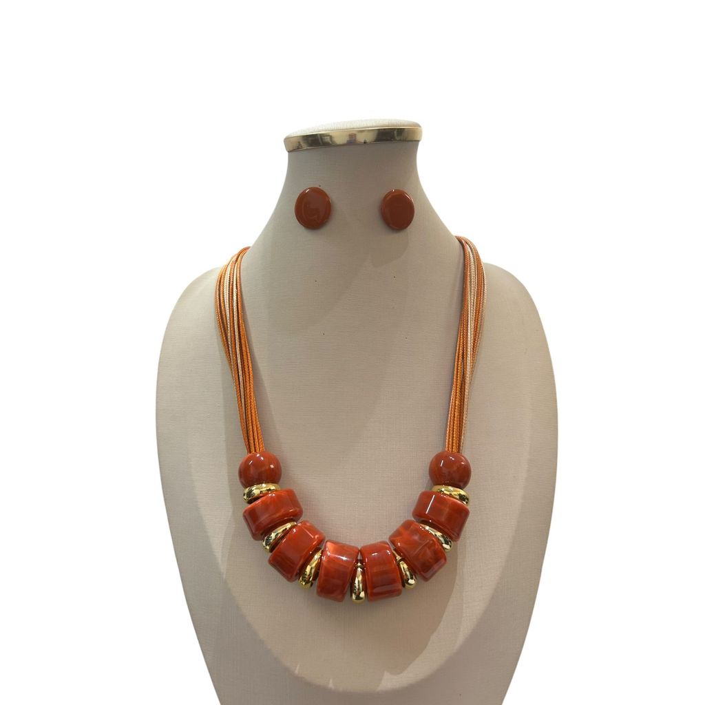 Colar Feminino Com Cordão E Resina  Kit Com Brinco Tendência em Oferta na Shopee