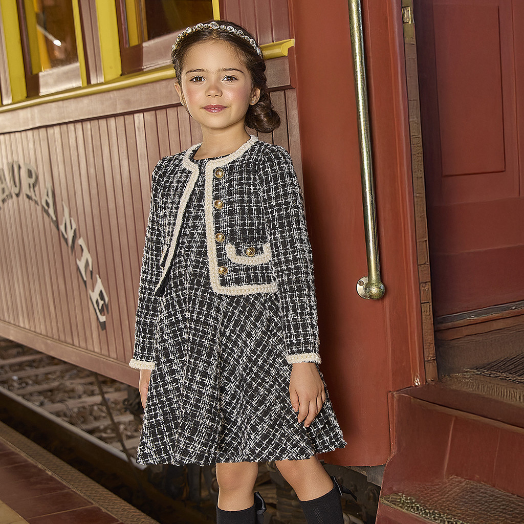 Conjunto Infantil Vestido e Casaco Tweed Preto, Branco e Fios Dourados Milon