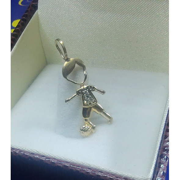 Pingente Jogador De Futebol Bola no Pé Camisa 4 Diamantes Ouro 18 Kilates Peso 0.80 Grama…