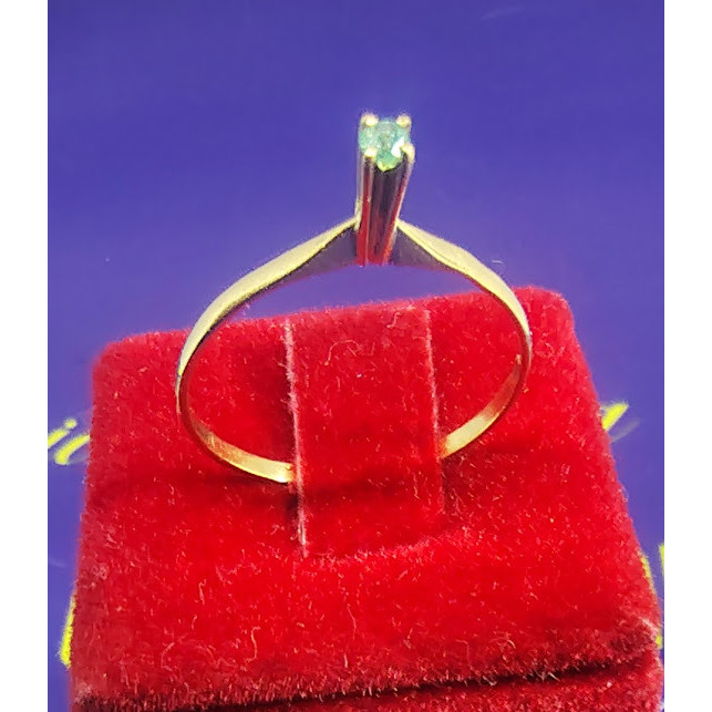 Anel Solitário Debutante 15 anos Nomoro Noivado Pedra Esmeralda 2 mm Ouro 18 Kilates Peso 0.90 Grama Maciço