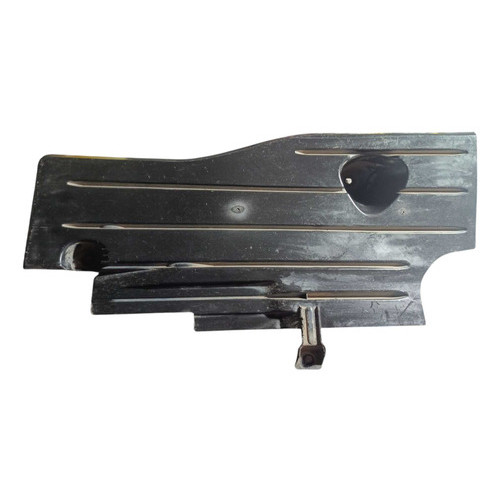 Defletor Protetor Escape Direito Ford Focus 2014/2018 Cxm03