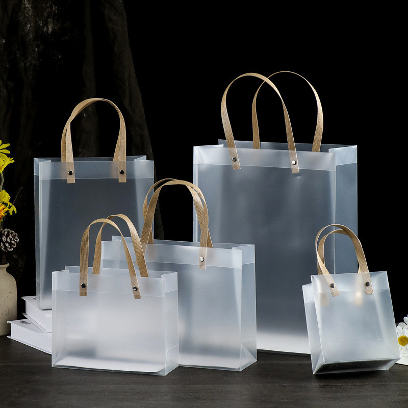5 A 15 Sacola Plástica fosca transparente Sacola de Presente, PVC lembrancinha presente em Oferta na Shopee