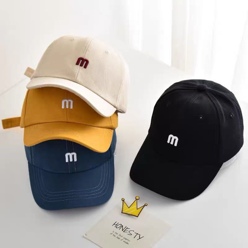 Boné Unissex com Bordado “M” Casual Ajustável Estilo Streetwear Premium