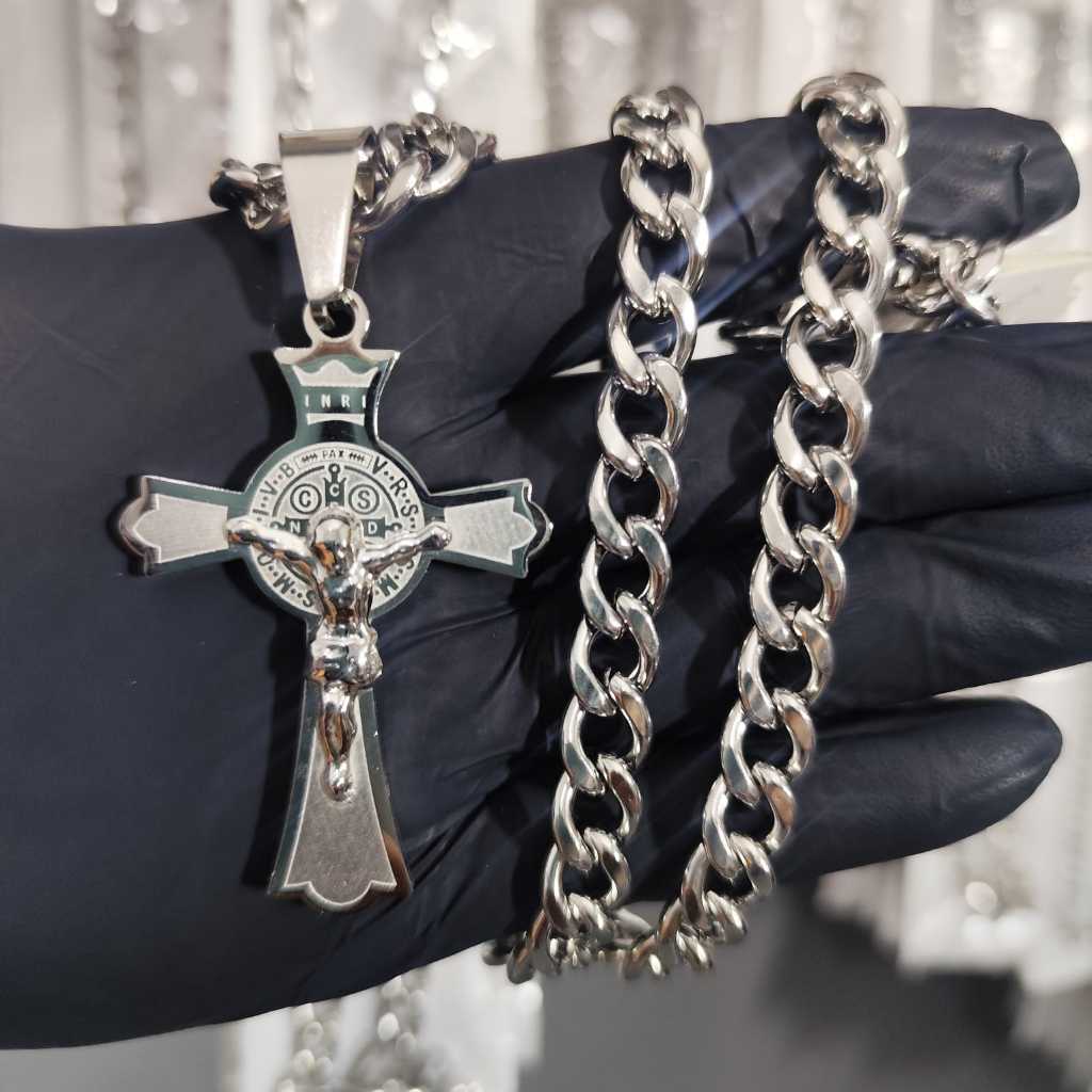 Colar  Pingente em Aço Inox Cruz Jesus São Bento 10 mm Grossa 1 X 1 Santo de Devoção sao bento