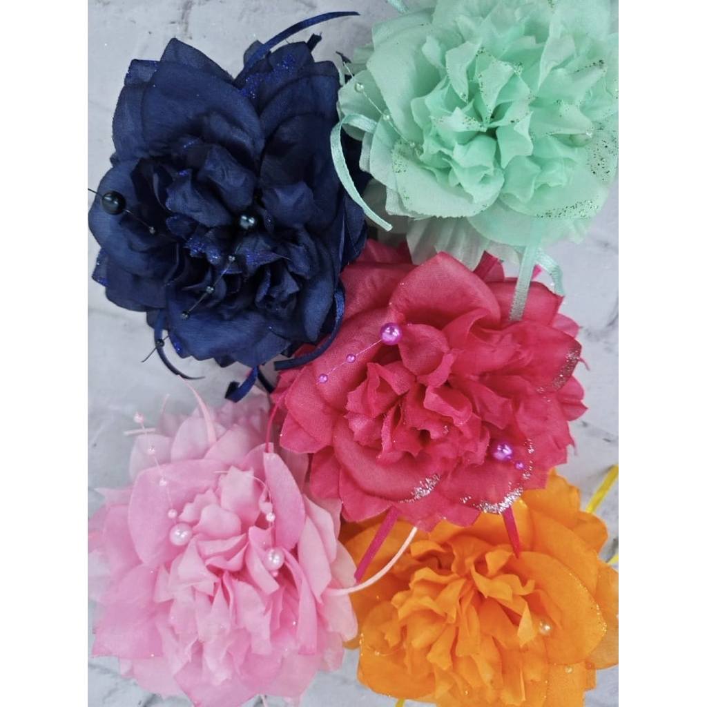 Prendedor de cabelo Piranha com Flor Com Perolas e detalhe de Fita de Cetim em Oferta na Shopee