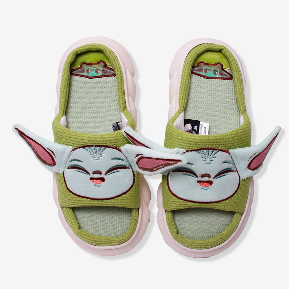 Pantufa Nuvem Baby Yoda – Star Wars