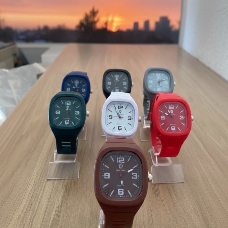 Relógio Unissex Bordas Arredondadas Pulseira Borracha Quadrado Quartz Desing Minimalista