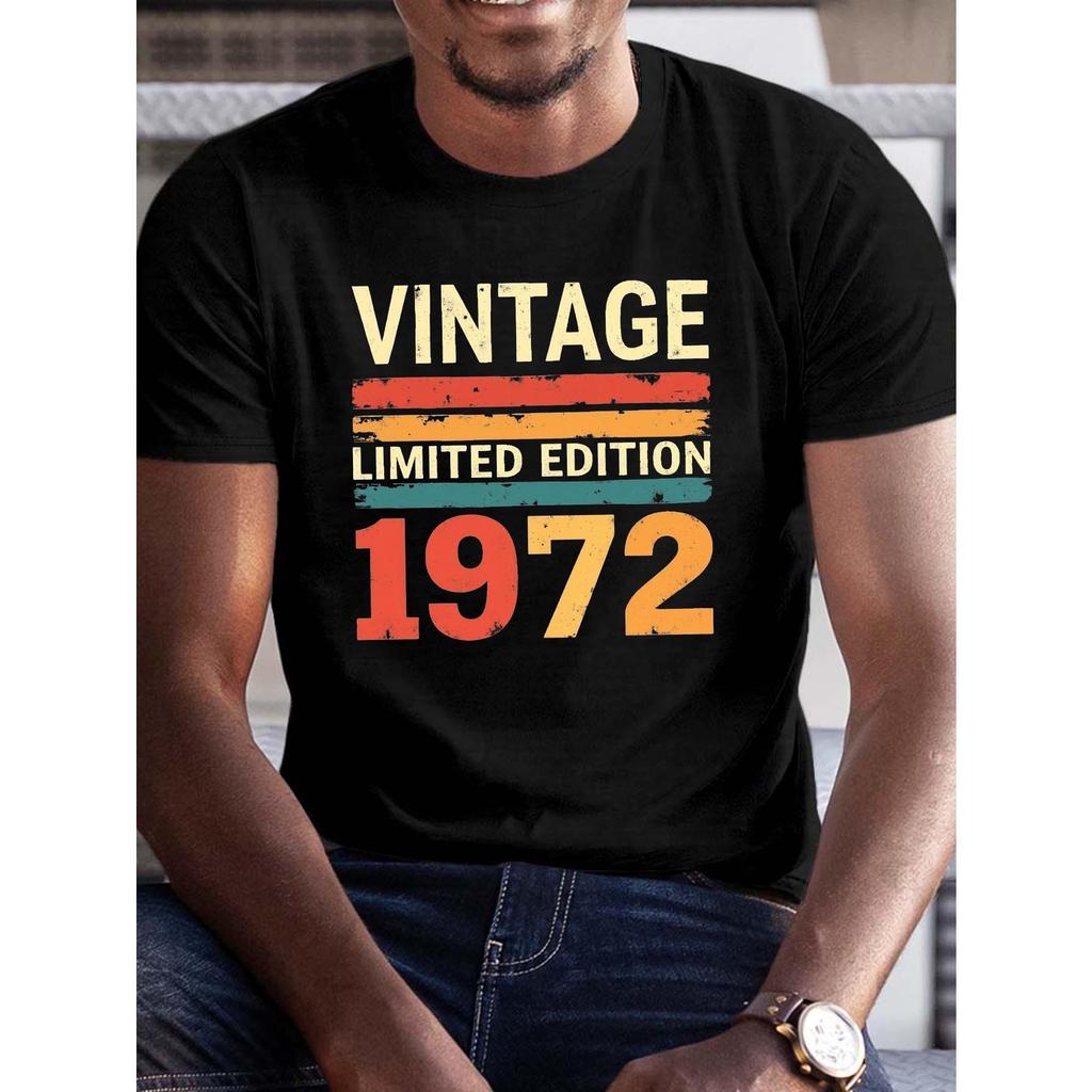 Camiseta Masculina Vintage Edi??o Limitada 1972 - Estampa Retr? dos Anos 70 com Listras Multicoloridas e Design de Númer