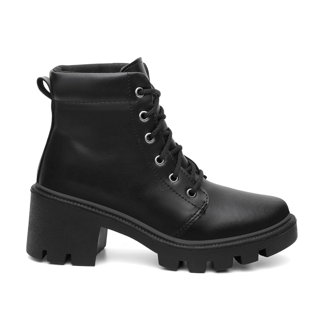 Bota Coturno Feminino Moderno Tratorada Preta de Plataforma Botinha Feminina Para Look Urbano