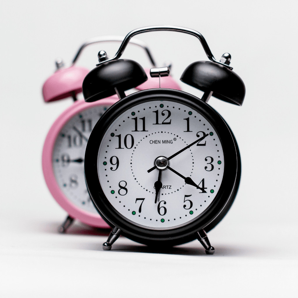 Relogio de mesa despertador retro vintage metal com luz noturna