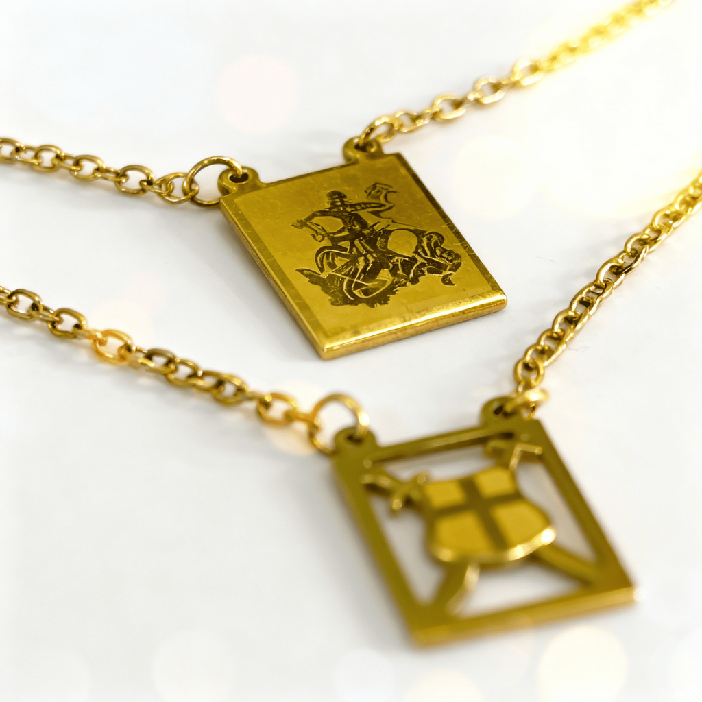 Escapulário Aço Inox Dourado São Jorge e Escudo Vazado Colar Cordão Masculino