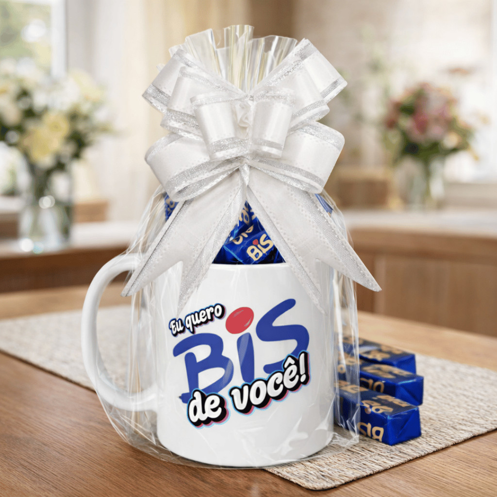Kit Cesta Presente com Chocolate Bis Personalizado – Caneca + Bombons + Laço