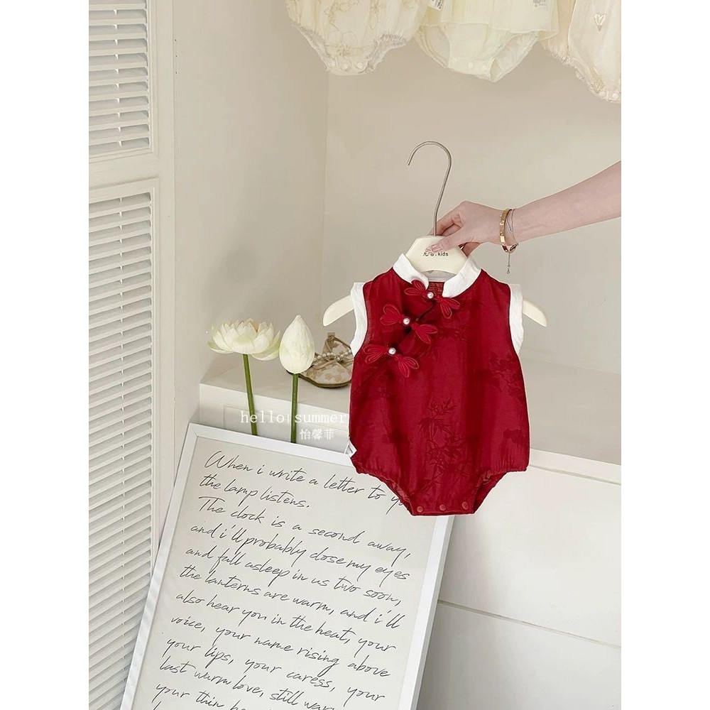Roupas de bebê roupas de bebê estilo fino vermelho festivo Cheongsam macacão menina roupas de bebê cem dias roupas de be