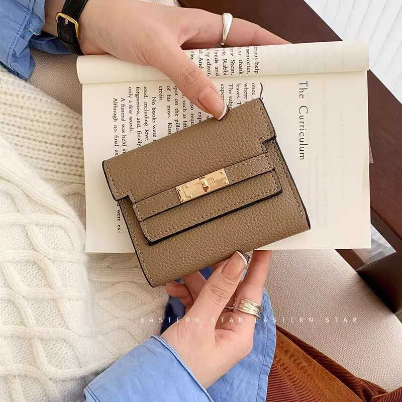 Ins carteira feminina estilo curto versão coreana simples moda estudante Multi-Slot para cartão fivela dobrável pequeno