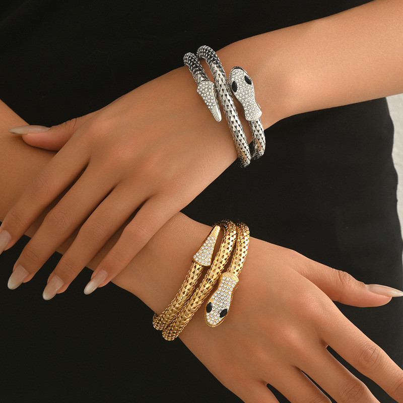 18K ouro novo estilo pulseira em forma de cobra senhoras High-End diamante pulseira namorada presente