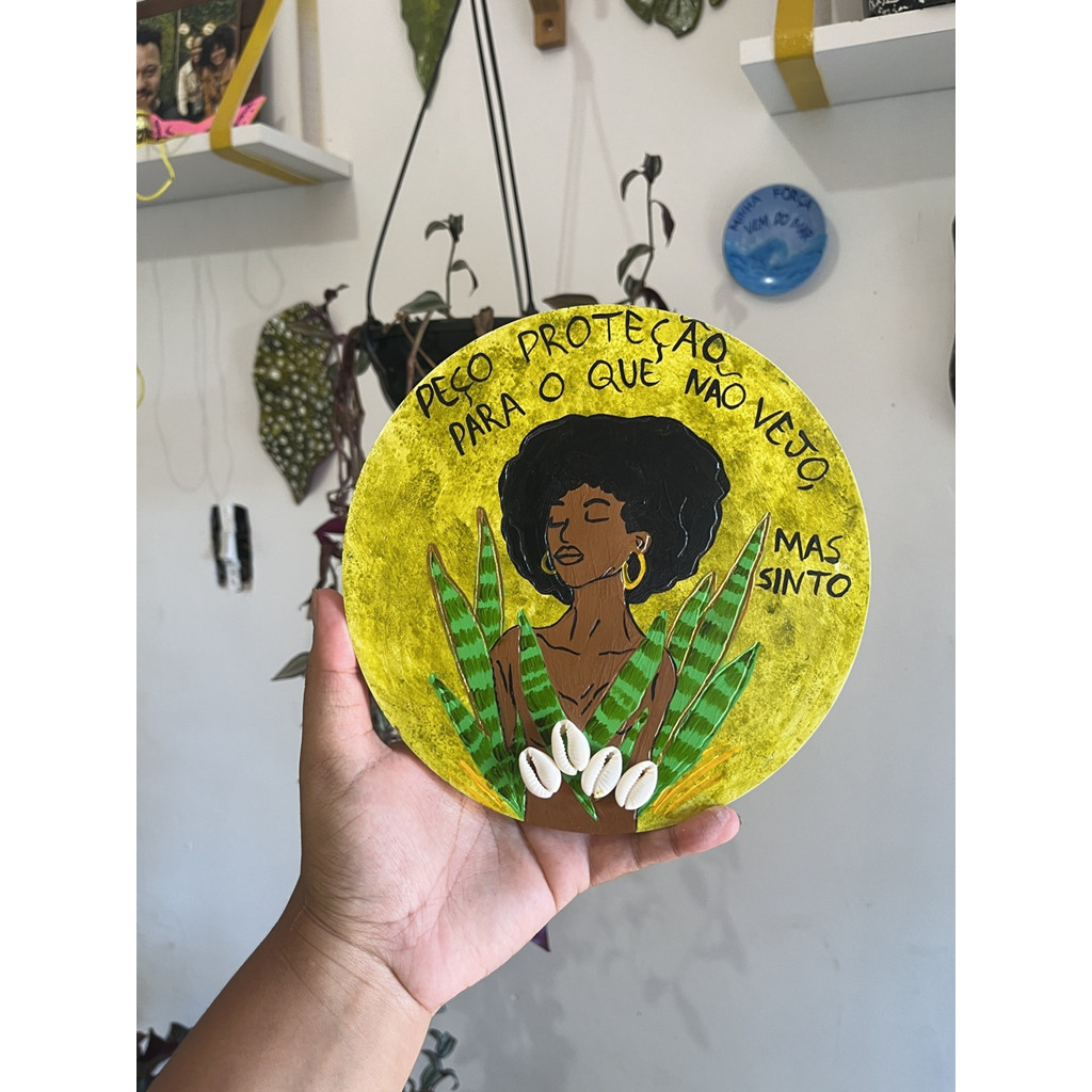 Quadro Decorativo 19cm "Peço Proteção Para o Que Não Vejo, Mas Sinto" - Arte Afro-Brasileira com Búzios para decoração