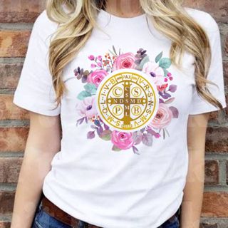 Camiseta Blusa feminina e unisex São  Bento Oração Cruz sagrada santo Igreja catolica em Oferta na Shopee
