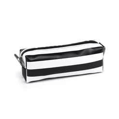 Estojo Essential Listrado Preto e Branco