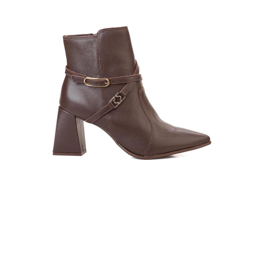 Bota Bebecê Bico Fino em Couro com Pulseira de Metais em Oferta na Shopee