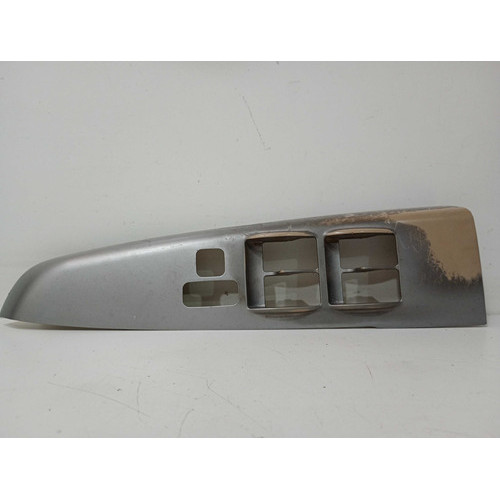 Moldura Botão Comando Vidro Diant Esquerdo Hilux 2013 3.0