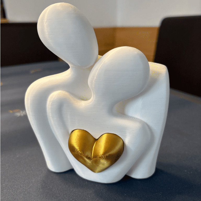 Enfeite Decorativo Casal Apaixonado com Coração Escultura Moderna para Sala ou Quarto | Presente Romântico