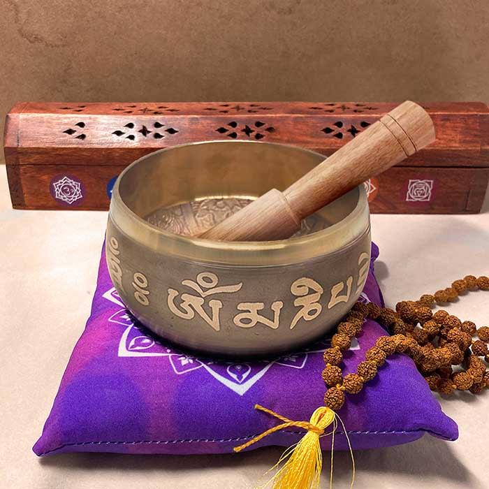 Tigela Tibetana Orin 7 Metais Sagrados 10 cm Cinza + Almofada