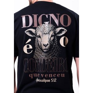 Camiseta Cristã na cor preta moda OVERSIZED frase DIGNO É O CORDEIRO unissex estilosa
