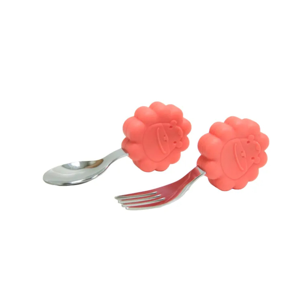 PRIMEIRO JOGO DE COLHER E GARFO EM SILICONE E INOX LEÃO MARCUS CORAL - COM CASE