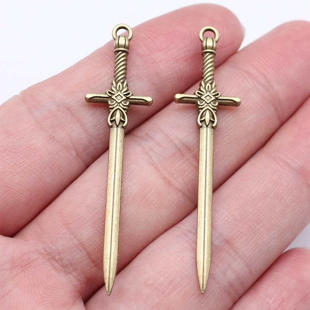 10pcs/lot ACGN COSPLAY Série Armas De Espada , Arma , E Encantos Halberd Para Jóias