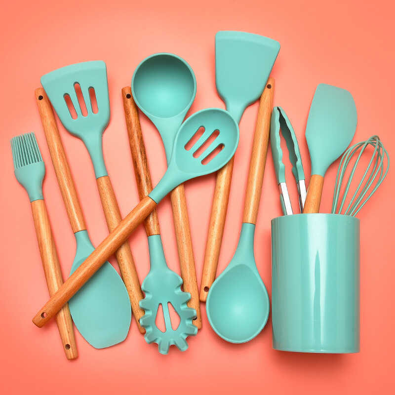 Utensílios de cozinha de Silicone conjunto de 12 peças alça de madeira conjunto de utensílios de cozinha espátula colher